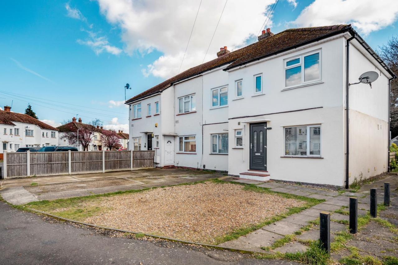 Heathrow 2-Bedroom Maisonette With Parking West Drayton  Eksteriør bilde